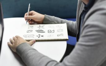 Logo e immagine coordinata: falli fare al freelance
