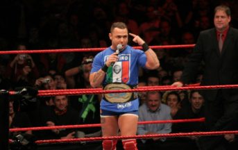 WWE, Santino Marella abbandona il wrestling