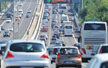 Controesodo autostrade bollino rosso: traffico in tempo reale, consigli per chi viaggia oggi domenica 20 agosto 2017