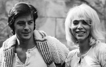 Mireille Darc morta: compagna di Alain Delon e icona del cinema francese anni ’70