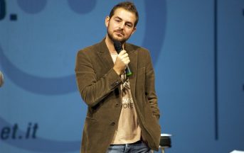 Grande Fratello Vip 2, le dichiarazioni di Alfonso Signorini: “Daniele Bossari ha un segreto che presto svelerà”