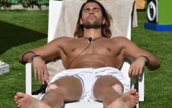 GFVip 2017, Luca Onestini e la malattia che sorprende i fan: è polemica su Twitter (FOTO)