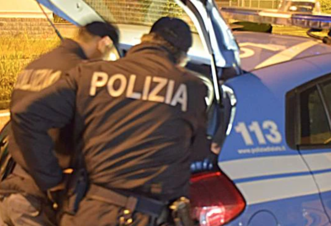 Vigevano Uccide La Compagna A Coltellate Cadavere In Casa Per Oltre H