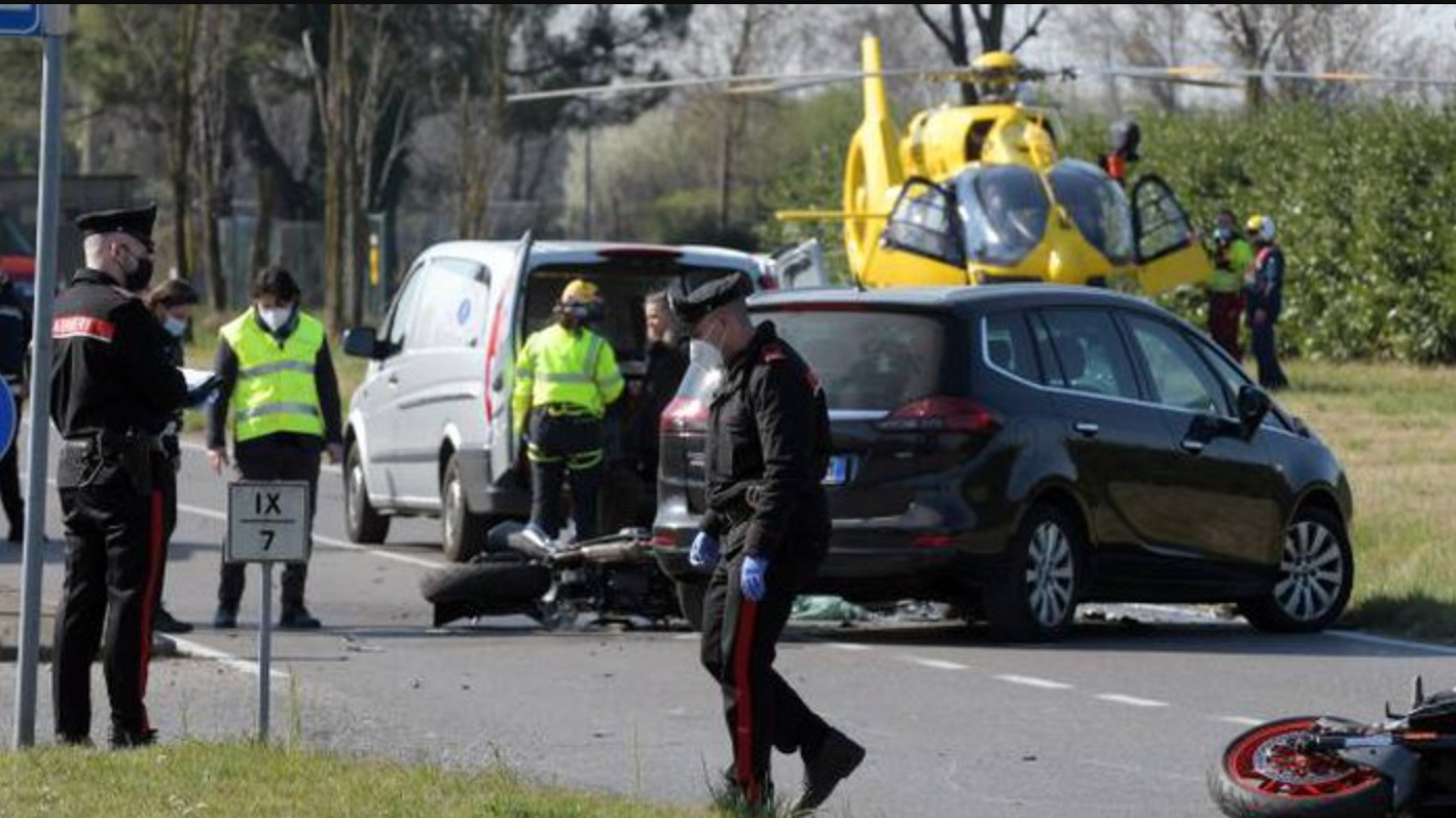 Milano Incidente Pozzo D Adda Scooter Auto Muore Enne