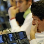 Spread oggi a 306 punti, Borsa giù del 2,33%: inizia una settimana di passione per l'Italia