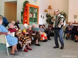 fotomontaggio berlusconi servizi sociali