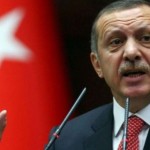 La Lira crolla e Unicredit va giù in borsa: cosa sta succedendo in Turchia