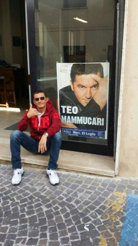 solo 70 persone allo spettacolo di Teo Mammucari