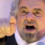Beppe Grillo frase sui migranti