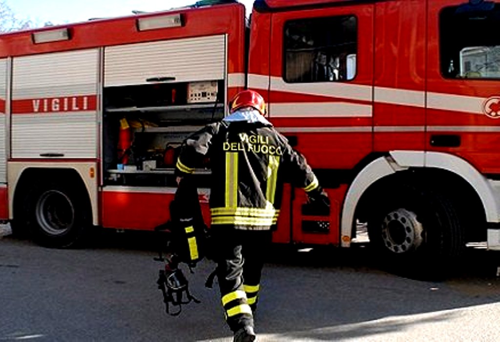 Rogo in una palazzina a Bari