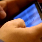 12enne minacciato dai compagni su whatsapp