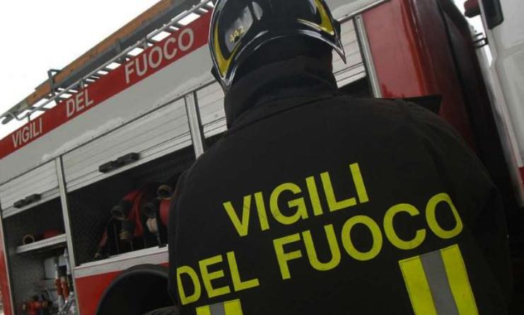 palermo esplosa bombola gas