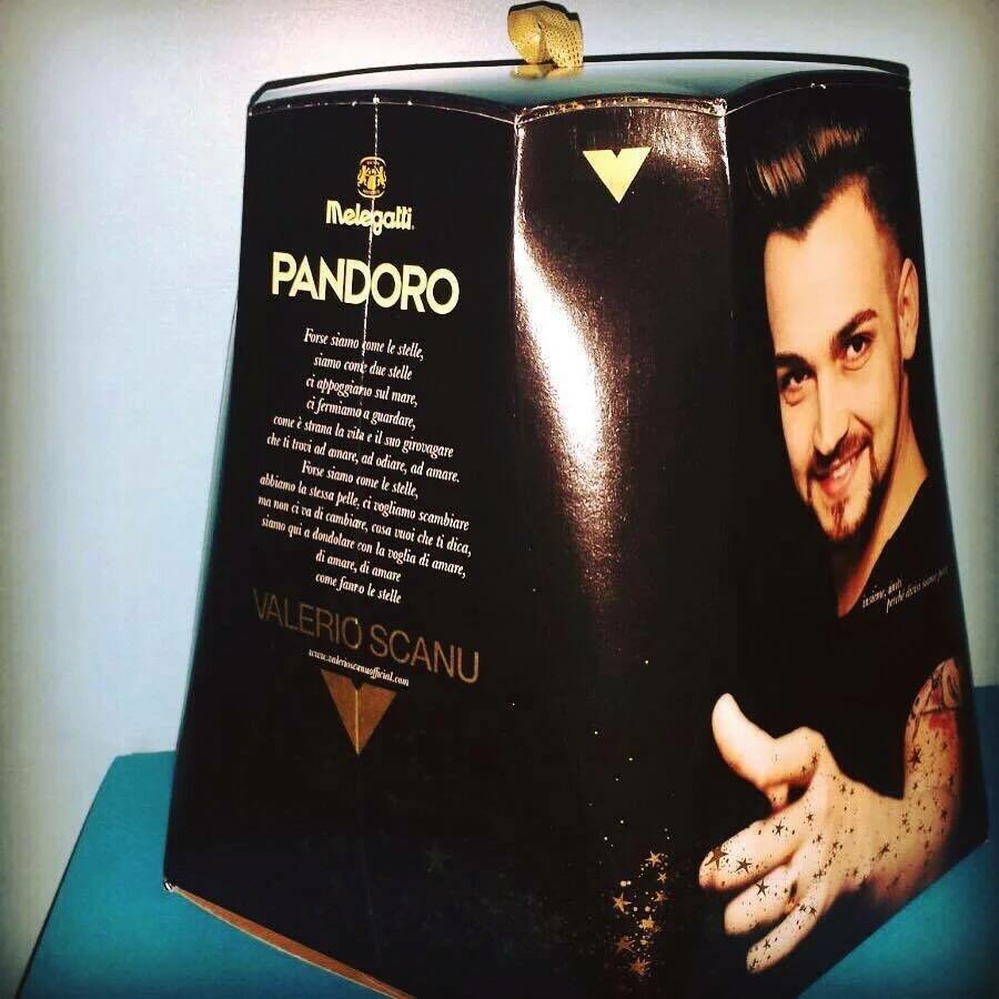 pandoro valerio scanu news selvaggia lucarelli