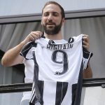 Higuain Juventus scommessa tifoso Napoli