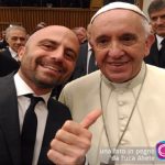 Striscia la Notizia Luca Abete con Papa Francesco