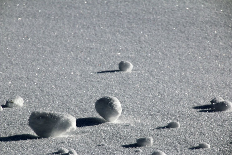 mistero palle di neve siberia