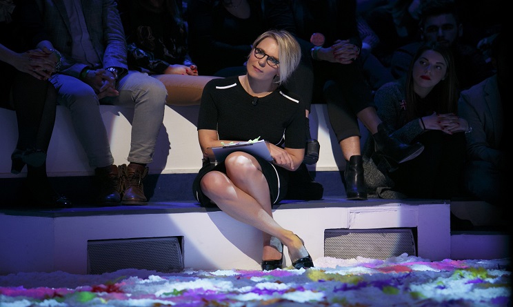 Maria De Filippi Eta Altezza Peso Marito Figli Tutto Sulla Sorpresa Di Sanremo 2017 Foto Urbanpost
