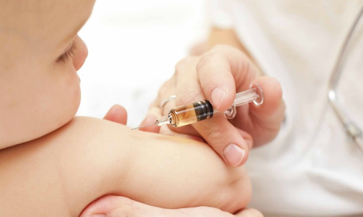 Il bambino che a causa della leucemia non puo vaccinarsi contro il morbillo