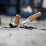 Donna muore a causa del fumo passivo dei colleghi di lavoro, risarcimento dalla Regione