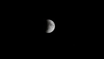 eclissi lunare agosto 2017