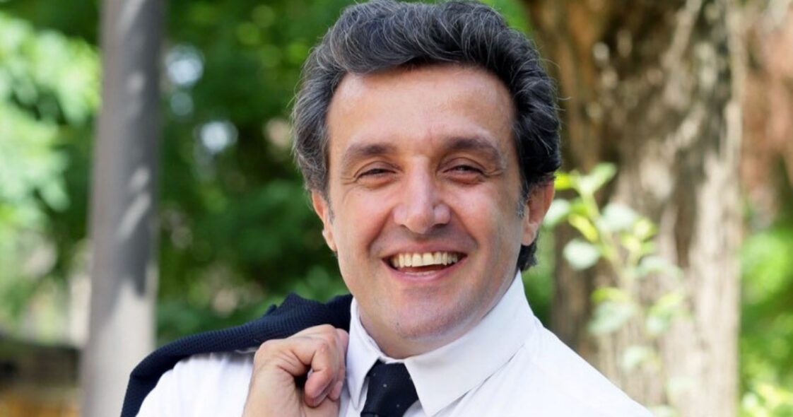 Quanti Anni Ha La Mamma Di Flavio Insinna