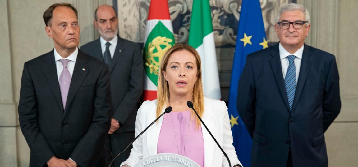 Governo, Morani contro Meloni «Leggi la costituzione e prendi un calmante» Governo, Morani contro Meloni «Leggi la costituzione e prendi un calmante»