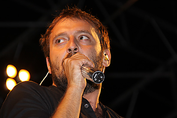 Cesare Cremonini in lutto: morto il padre Giovanni Cesare Cremonini in lutto: morto il padre Giovanni