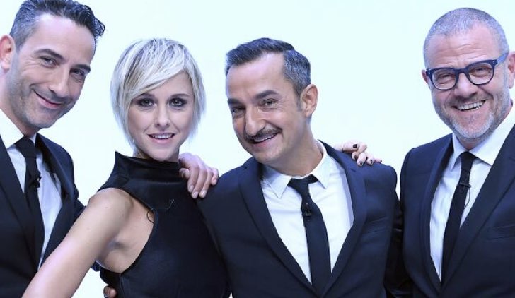 Le Iene Stasera A Che Ora 2022