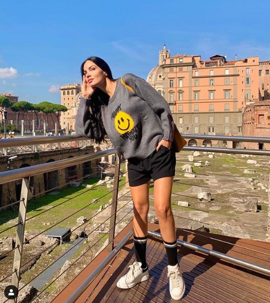Michela Quattrociocche Instagram, ‘regina di cuori’ nella notte