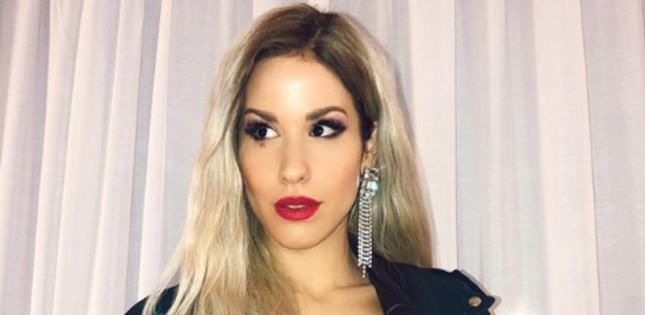 Baby K Instagram Scollatura Profonda Da Capogiro Sei Meravigliosa My