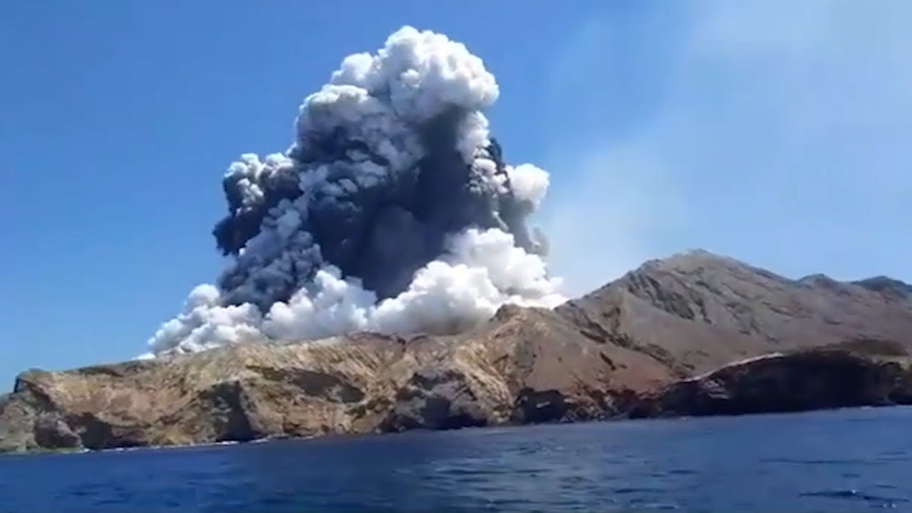 nuova zelanda eruzione vulcano
