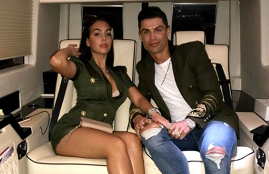 CR7, Georgina Rodriguez sfoggia su Instagram un lato B da oltre 1