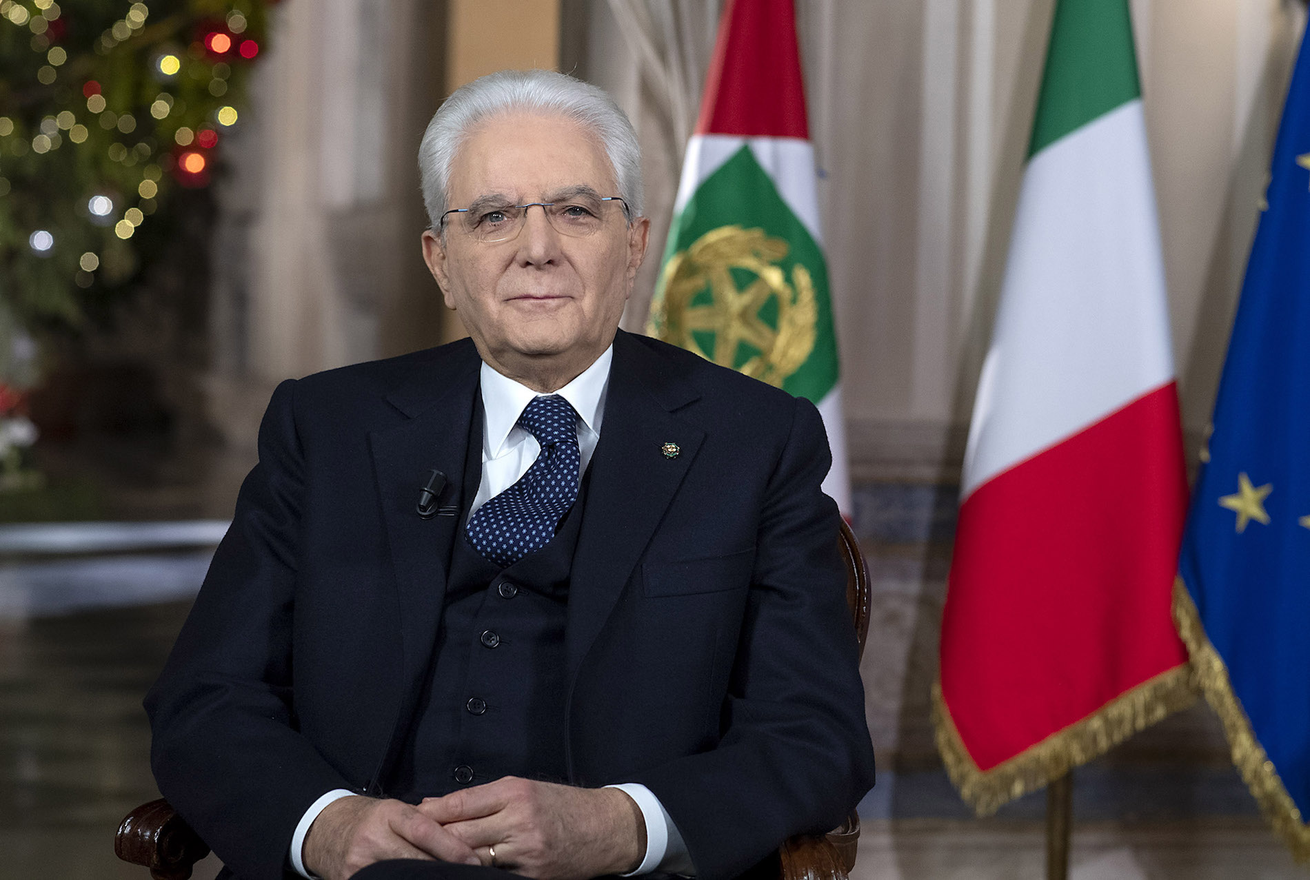 Sergio Mattarella problemi di salute: annullata visita a Sassari