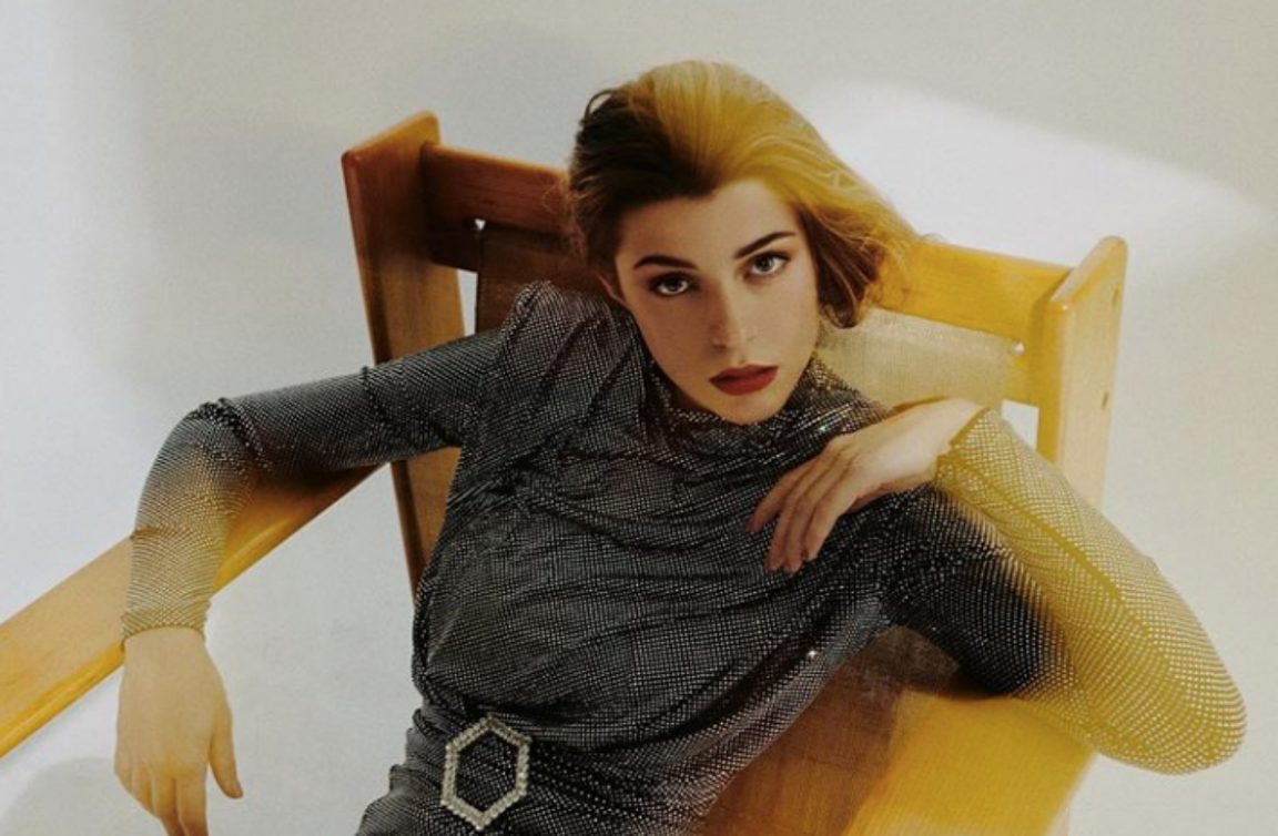 Natalia Paragoni Instagram strepitosa, giacca aperta e sotto niente