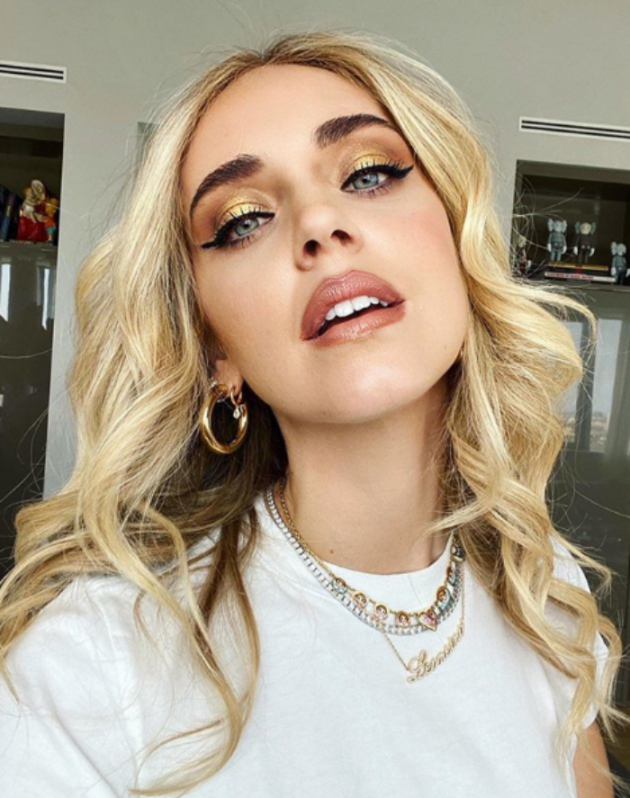 Chiara Ferragni Instagram, &quot;stuzzicante&quot; in bikini sul letto «Che