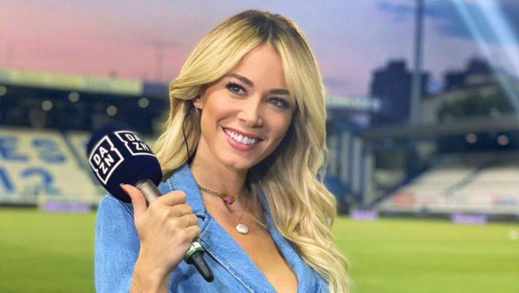 Diletta Leotta single sorridente, vestita di bianco in campo: «Si è ...