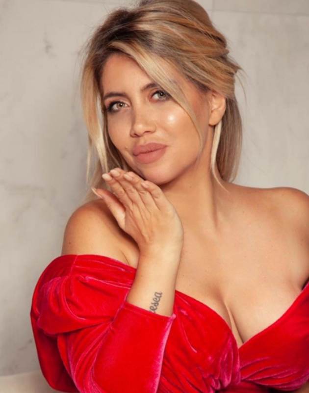 Wanda Nara Instagram stories: il massaggio rilassante ipnotizza i fan