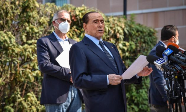 Berlusconi dimesso 