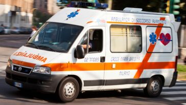 Milano bimbo soffoca