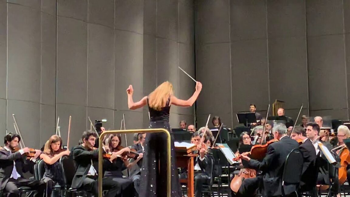 Beatrice Venezi età, carriera e vita privata della famosa musicista italiana Beatrice Venezi età, carriera e vita privata della famosa musicista italiana