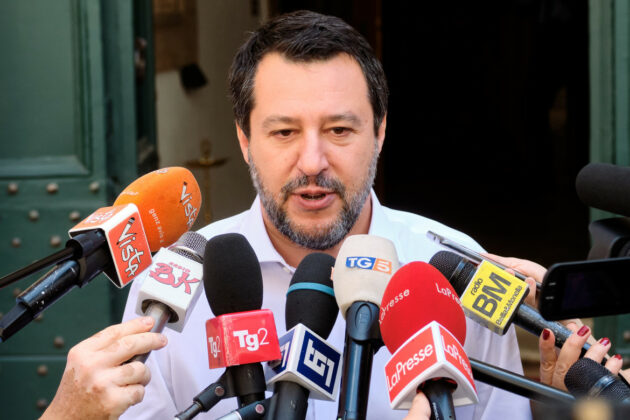 Salvini santa maria Capua vetere