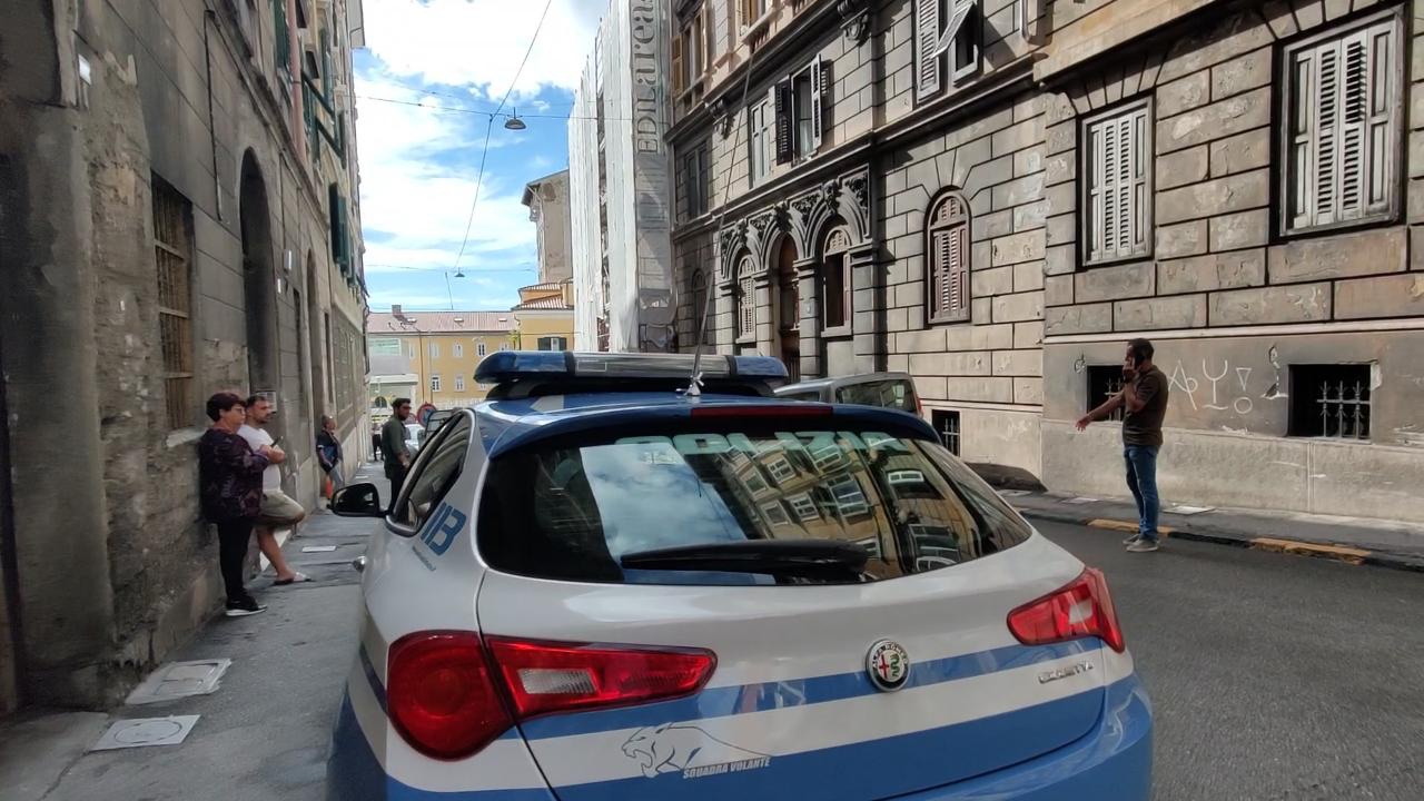 Trieste accoltellamento