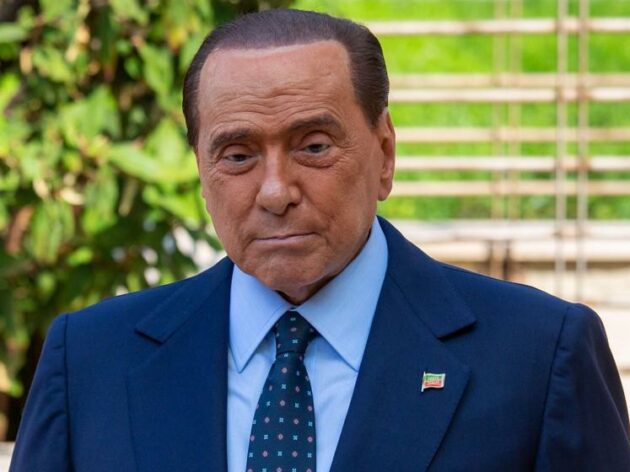 Berlusconi salute