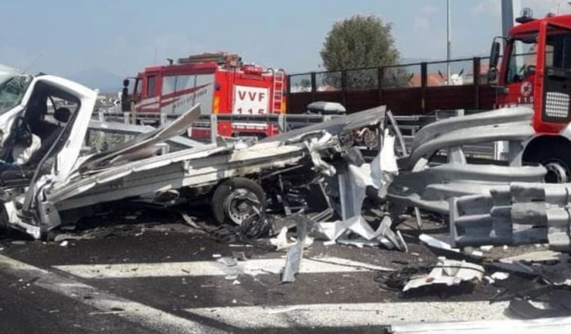 Brescia incidente autostrada A4 oggi: tamponamento tra camion