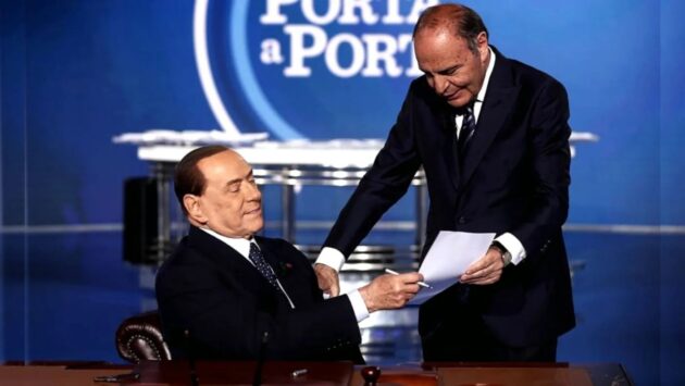 Berlusconi vespa