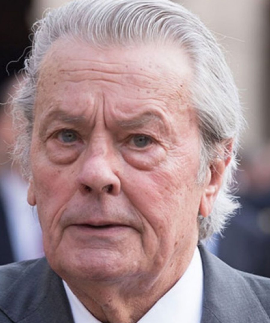 Alain Delon età, peso, altezza, carriera e vita privata dell'attore