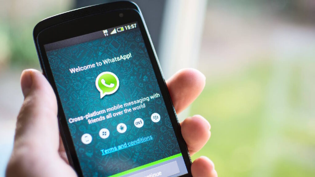 quali telefoni non potranno usare whatsapp 2024