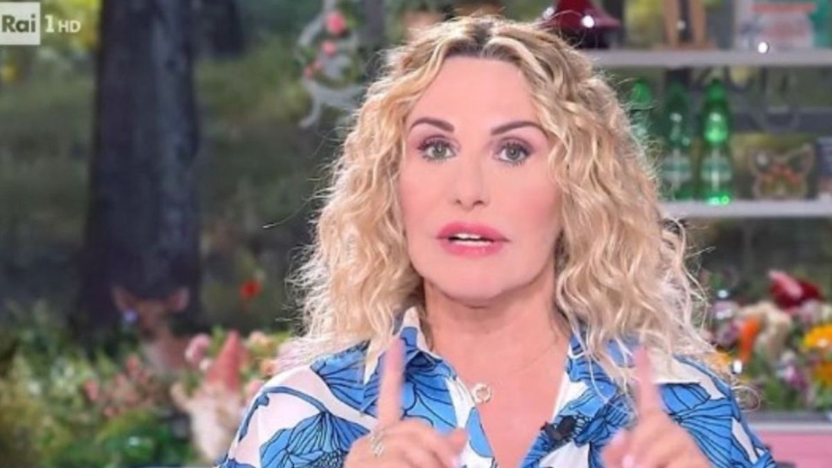 “Giornata tristissima”. Antonella Clerici in lacrime a È sempre Mezzogiorno: ecco perché (VIDEO)