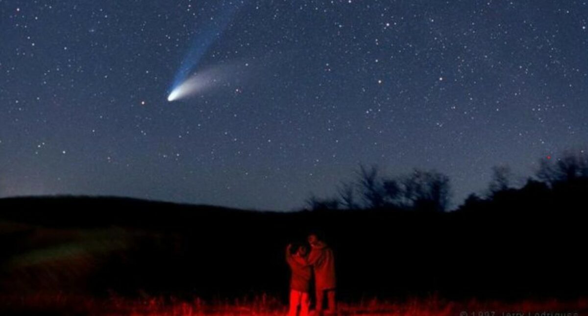 sta arrivando cometa del secolo