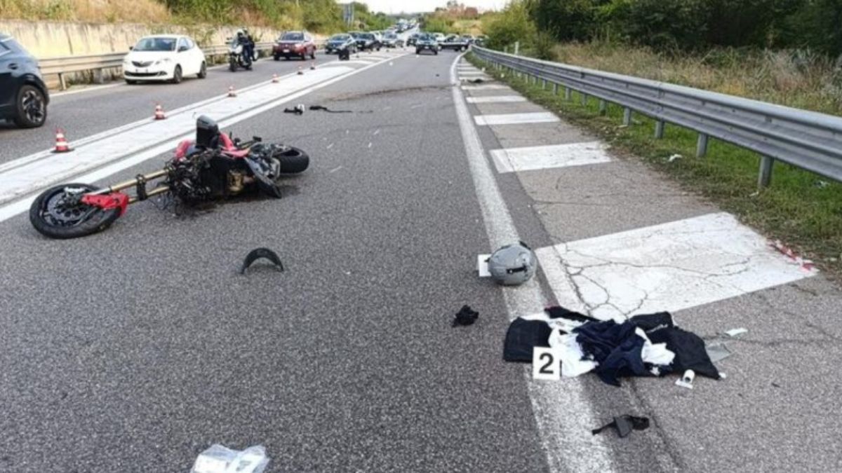 incidente cesena morta martina 21 anni